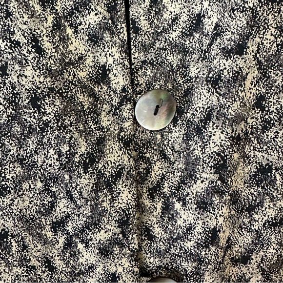 Casual Corner Vintage Long Blazer Black & Beige 3 Button Front Women’s Sz 10 - Picture 11 of 14